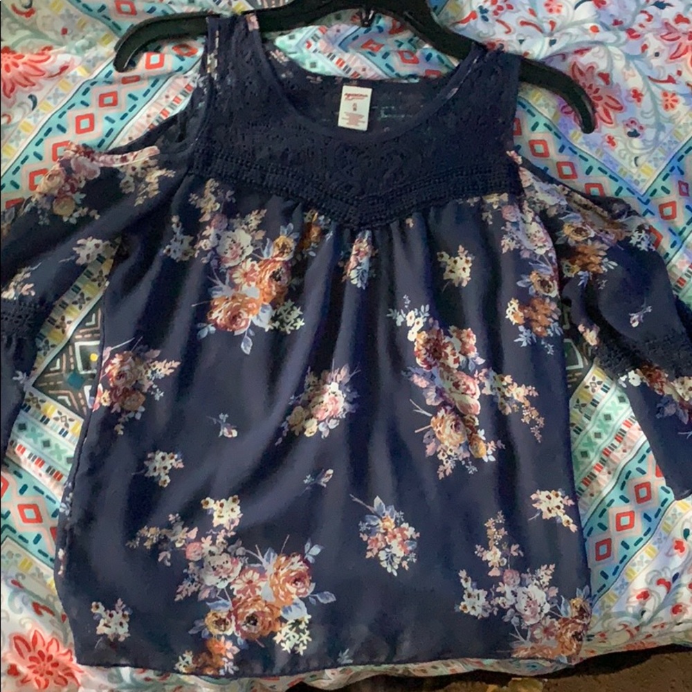 Arizona Jean girls off the shoulder top